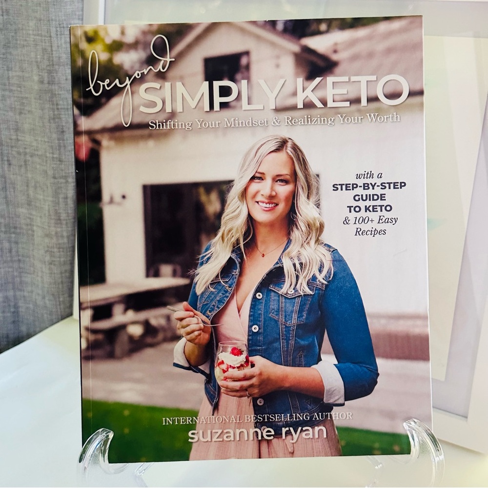 NEW Beyond Simply Keto Suzanne Ryan Paperback Recipe Book Cookbook